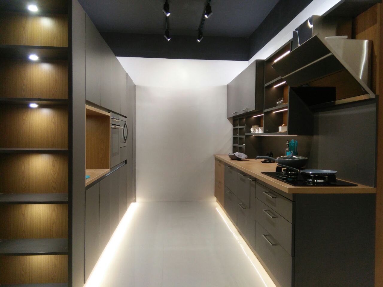 largest-modular-kitchen-company-brand-dealers-manufacturers-in-Delhi-greater-Delhi (6)